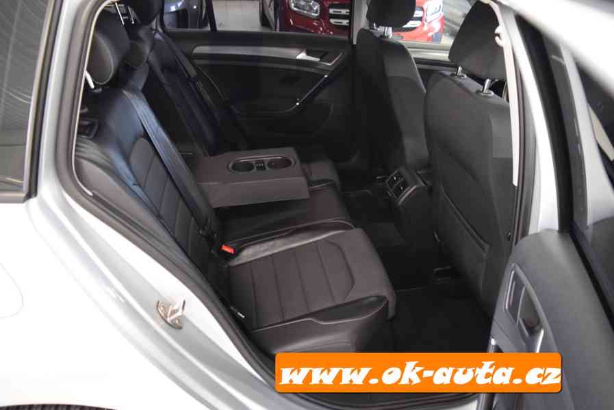 Volkswagen Golf 1.6 TDI COMFORTLINE 99 000 KM 2019-DPH  - foto 11