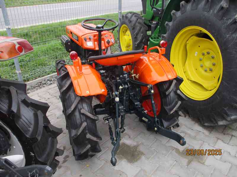 Malotraktor Kubota B7000 4WD plně repasovaný - foto 2