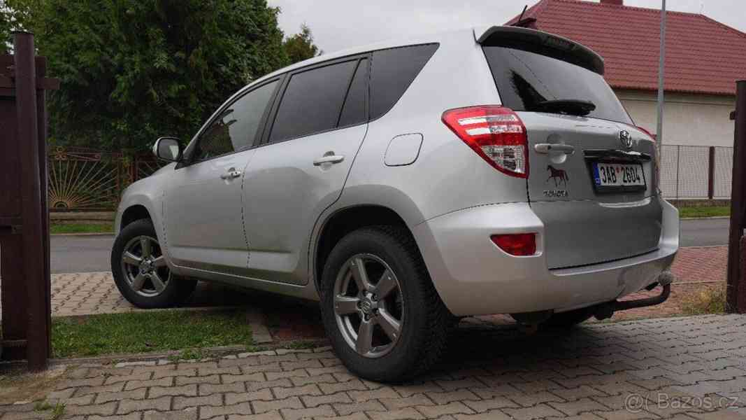 Toyota RAV4 2,2   RAV4 4x4 2.2 tažné - foto 2