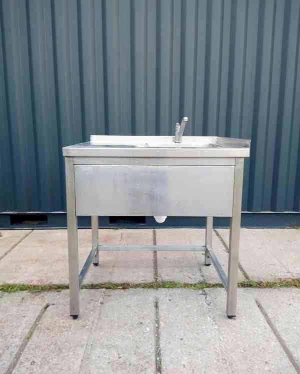 Nerezové stoly - foto 8