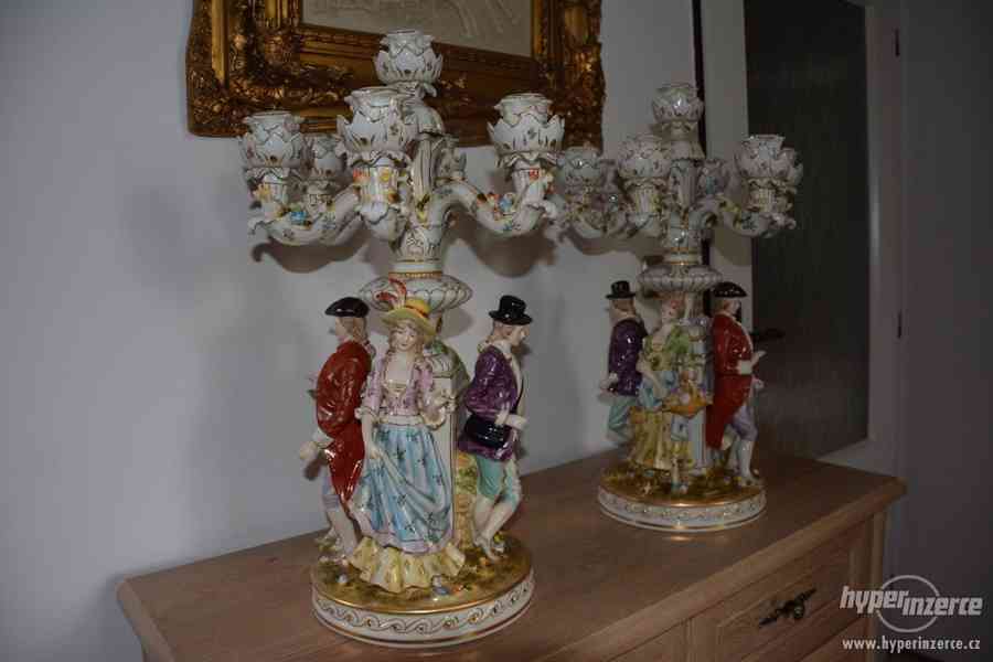 Zámecké porcelánové svícny s 4 figurami-UNIKÁT - foto 4