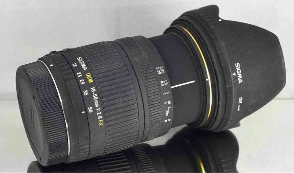 pro Canon - Sigma DC 18-50mm 1:2.8 EX - foto 7