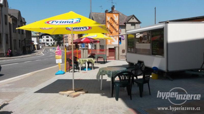 Pojízdný stánek na prodej zmrzliny,rychlé občerstvení+ výčep - foto 1
