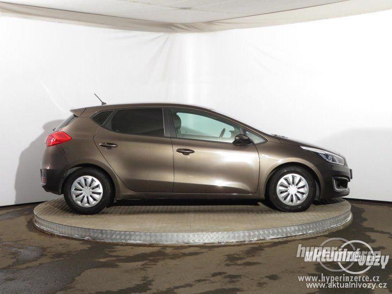 Kia Ceed 1.6 GDI 99kW 1.6, benzín, vyrobeno 2016 - foto 15