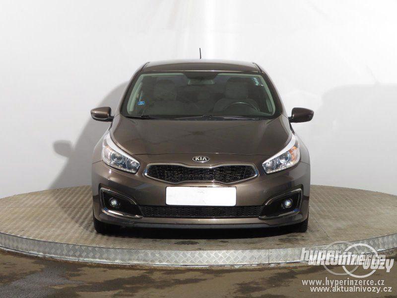 Kia Ceed 1.6 GDI 99kW 1.6, benzín, vyrobeno 2016 - foto 17