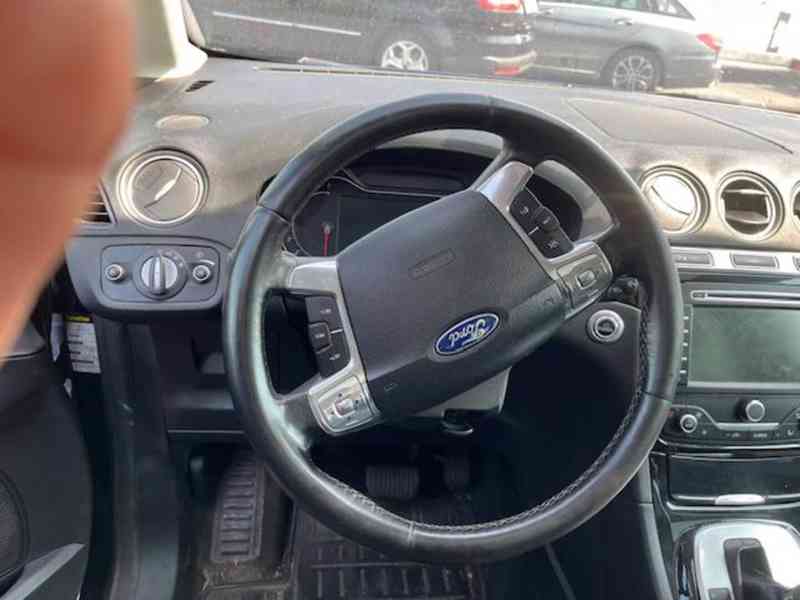 Prodám Ford Galaxy (nepojízdný) - foto 10