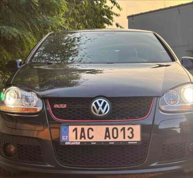 Volkswagen Golf GTI Edition 30 - foto 18