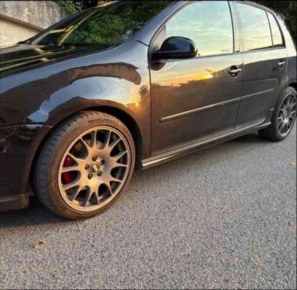 Volkswagen Golf GTI Edition 30 - foto 4