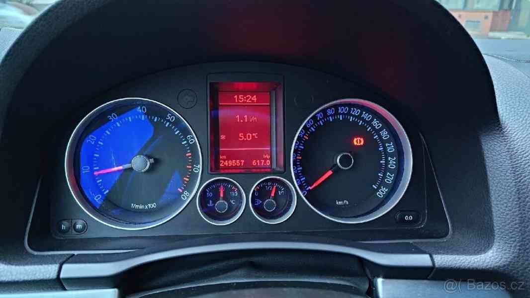 Volkswagen Golf GTI Edition 30 - foto 15