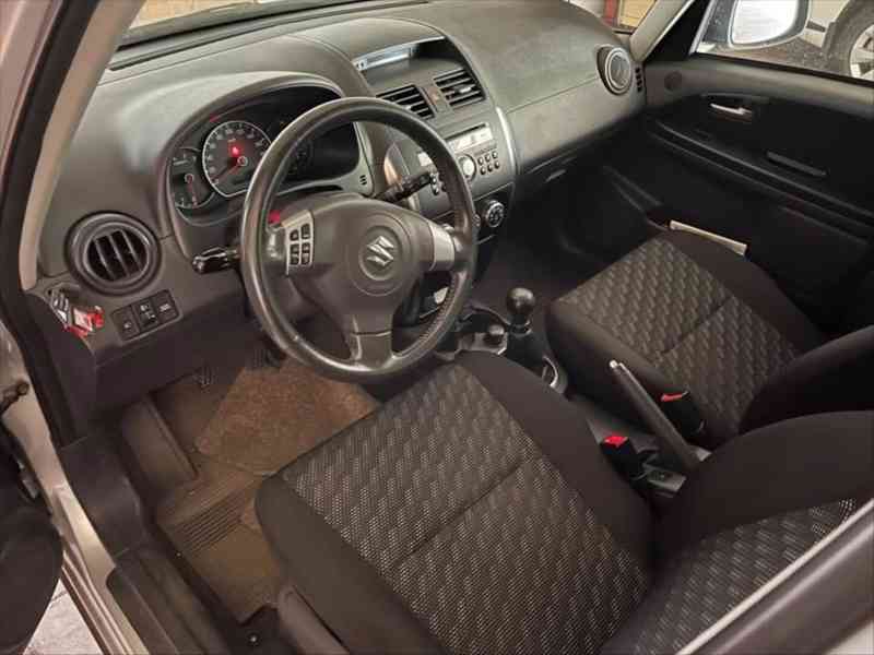 Suzuki SX4 1,6 - foto 5