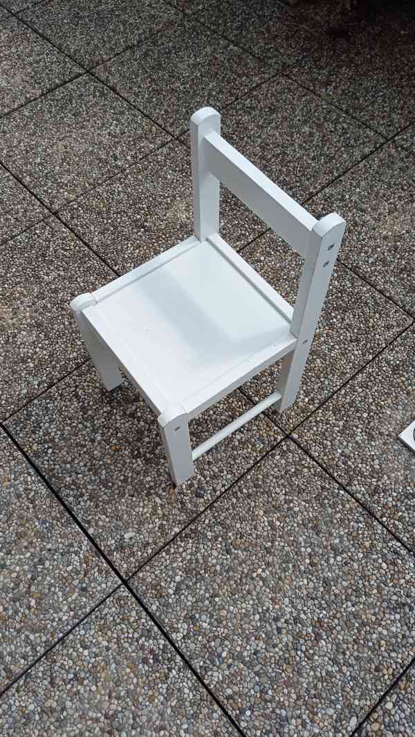 Dětský stůl a 2 židle - foto 3