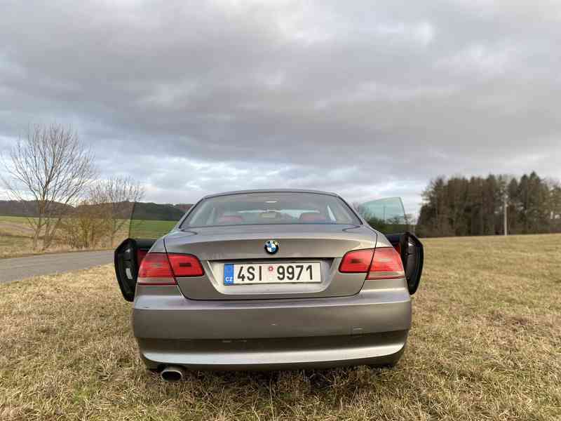 BMW E92 320i 2007 125kw - foto 5