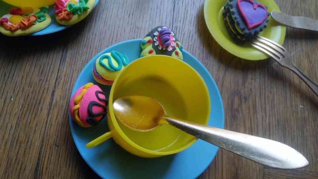 Retro nádobíčko s vymodelovaným jídlem - foto 9