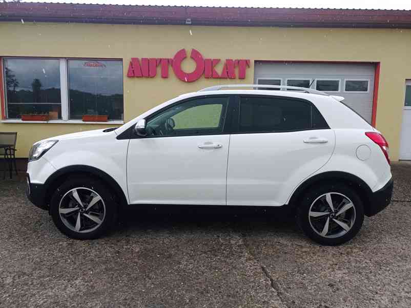 SsangYong Korando 2.0i e-XGi LPG/1MAJ/VYHŘEV - foto 6