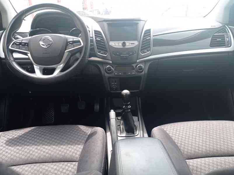 SsangYong Korando 2.0i e-XGi LPG/1MAJ/VYHŘEV - foto 23