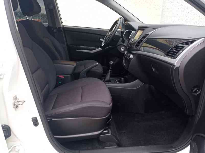 SsangYong Korando 2.0i e-XGi LPG/1MAJ/VYHŘEV - foto 21