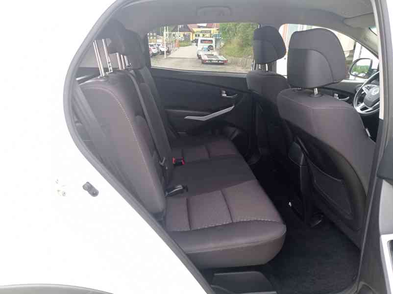 SsangYong Korando 2.0i e-XGi LPG/1MAJ/VYHŘEV - foto 19