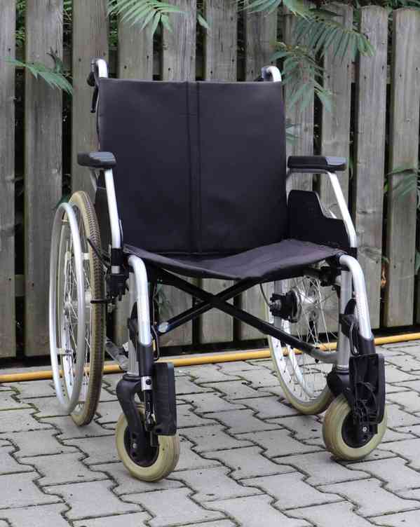 010- Mechanický invalidní vozík Meyra.  - foto 2
