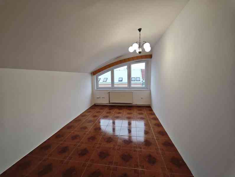 Pronájem bytu 2+1 63 m², Pardubice - Zelené Předměstí - foto 4