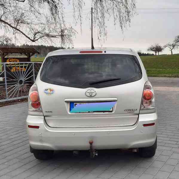 Toyota Corolla Verso 1.8 VVT-i Executive benzín 95kw - foto 11