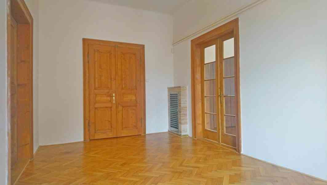 Pronájem 4+1, 125m2 (park.,zahr.)(Staré Město, nám. Štef.)  - foto 8