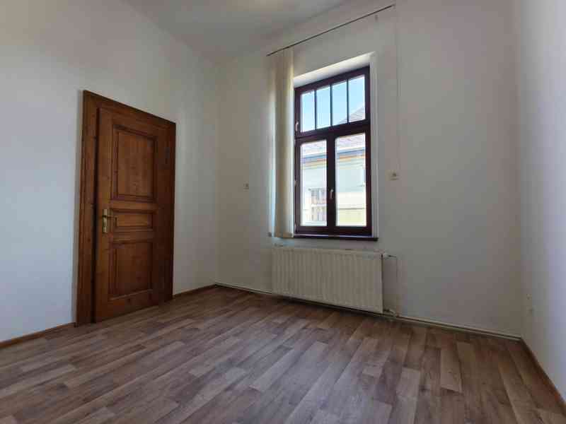 Pronájem 4+1, 125m2 (park.,zahr.)(Staré Město, nám. Štef.)  - foto 11