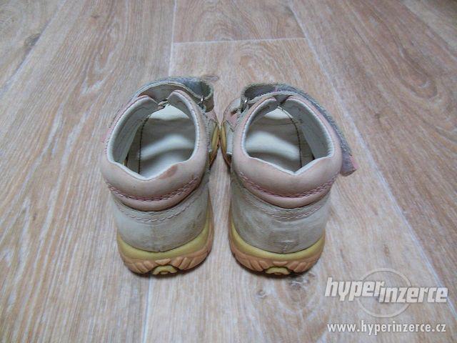 kožené sandálky / sandále - foto 4