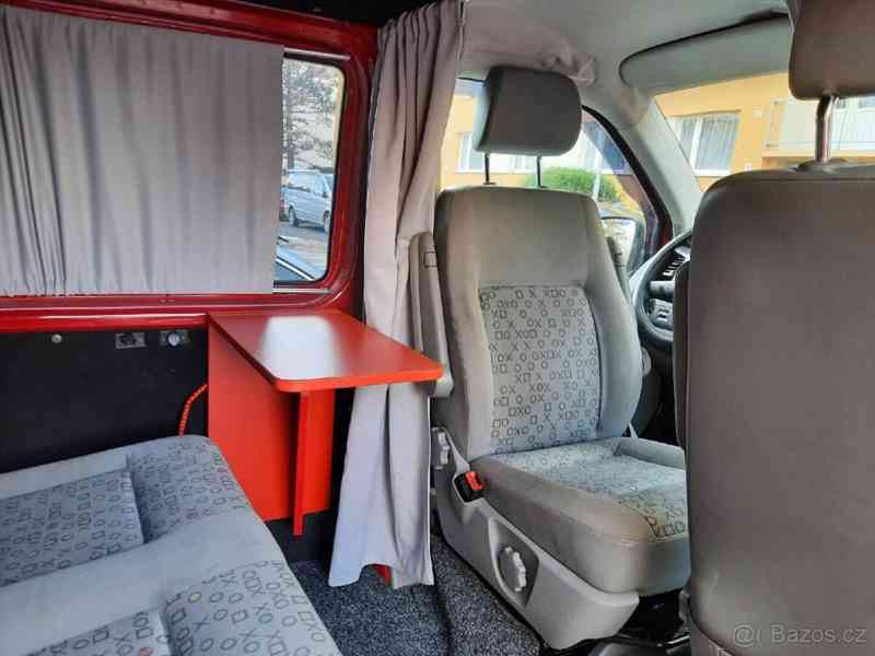 Volkswagen Transporter 1,9   T5 s přestavbou na kempování - foto 4