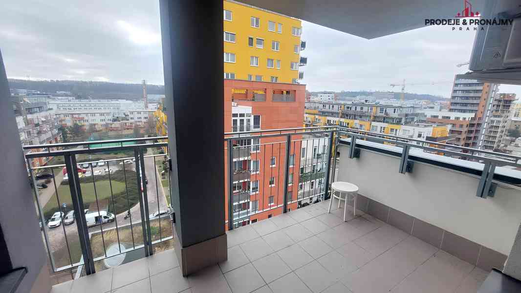 Pronájem bytu 2+kk 55 m² - foto 8
