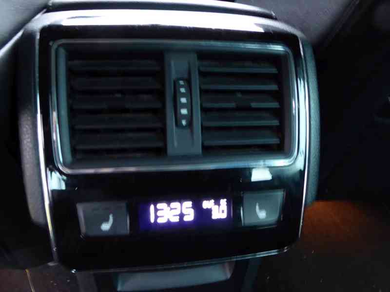 Škoda Superb Combi Style Plus 2,0 TDI 140 kW DSG - foto 12