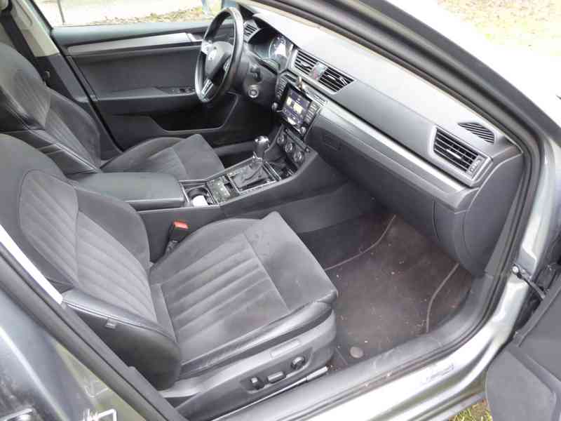 Škoda Superb Combi Style Plus 2,0 TDI 140 kW DSG - foto 16