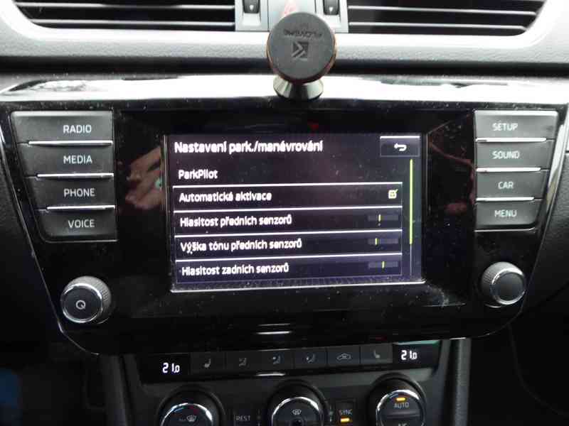 Škoda Superb Combi Style Plus 2,0 TDI 140 kW DSG - foto 26