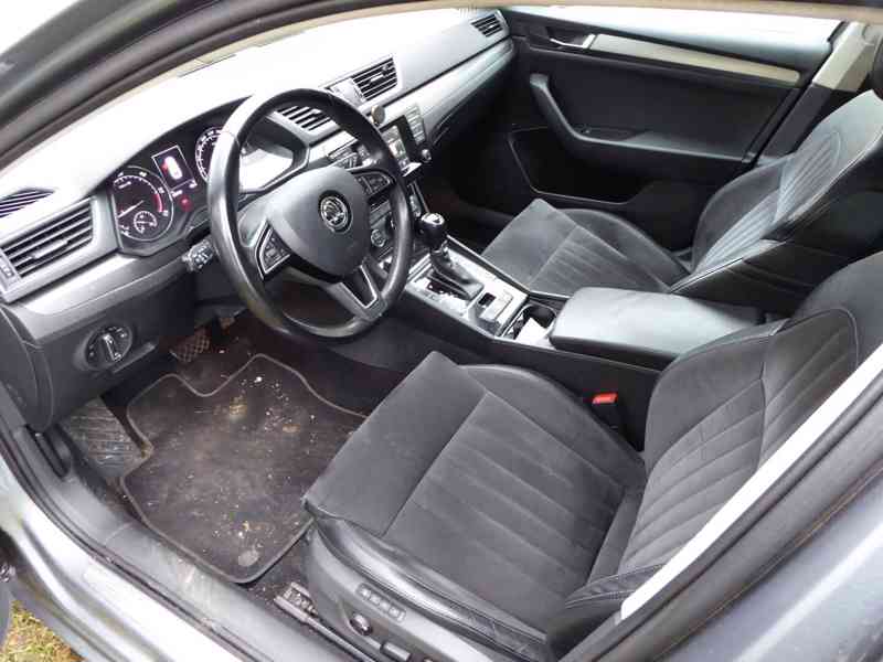 Škoda Superb Combi Style Plus 2,0 TDI 140 kW DSG - foto 9