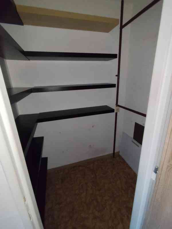 Podnájem bytu 3+1 v DV v ulici Česká - foto 6