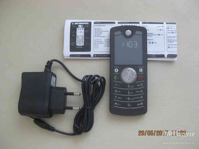 Motorola MOTOFONE F3 (telef. vážící 69gramů) od 10,-Kč - foto 4