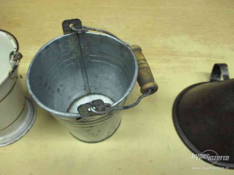 2x dětský kbelíček a trichtýř -  výborný stav - foto 5