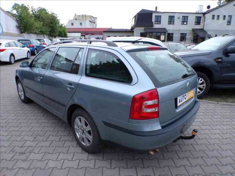 Škoda Octavia 2,0 TDI DSG - foto 3