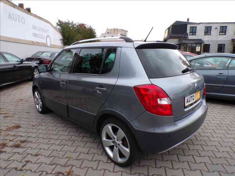 Škoda Fabia 1,2 TSI SCOUT - foto 3