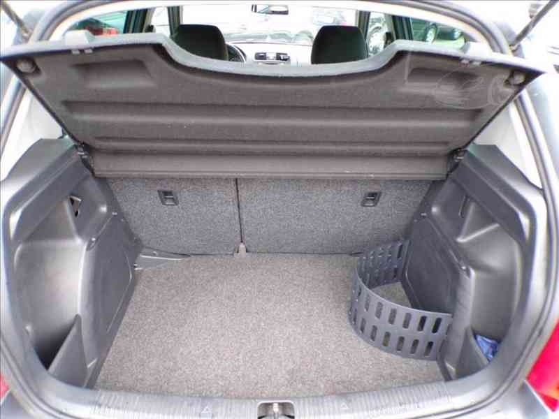 Škoda Fabia 1,2 TSI SCOUT - foto 9