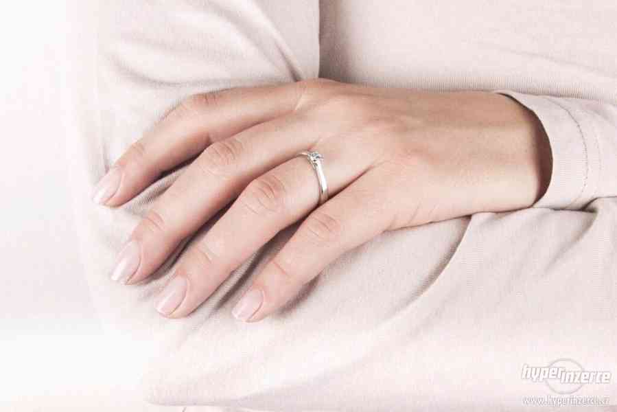 Luxusní diamantový prsten z bílého zlata vel. 48 - foto 3