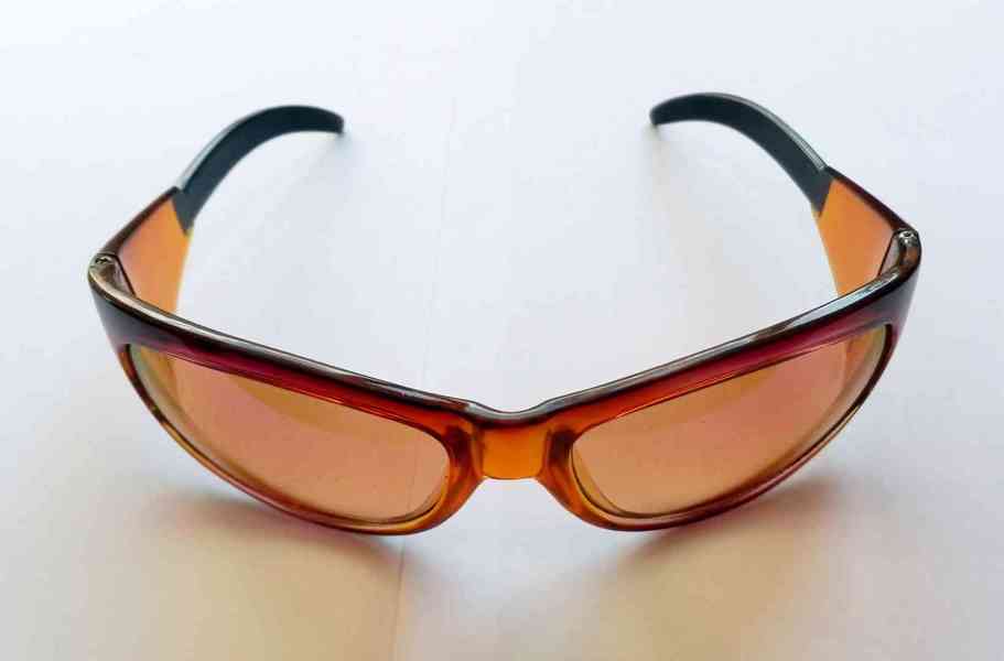 Troje kvalitní sluneční brýle, viz fotografie - foto 6