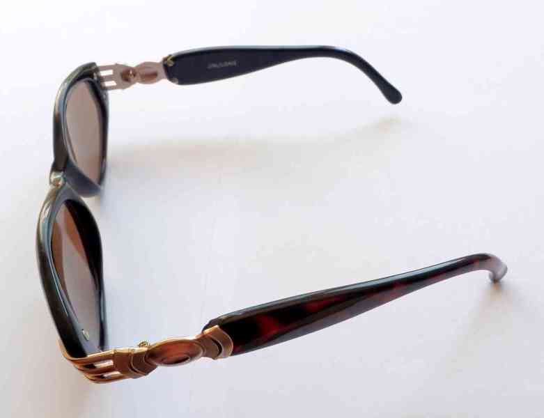 Troje kvalitní sluneční brýle, viz fotografie - foto 11