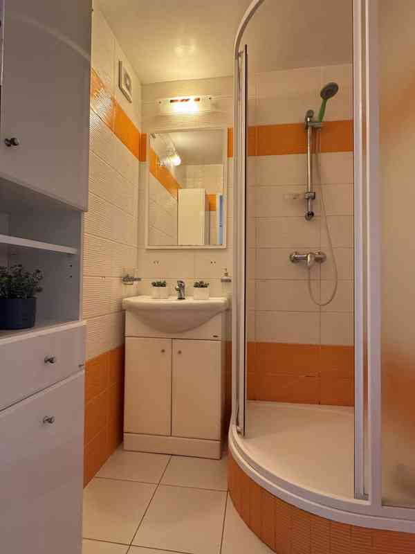 Jaroměř - byt 2+1 v osobním vlastnictví s lodžií - foto 7