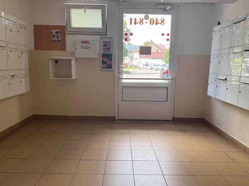 Jaroměř - byt 2+1 v osobním vlastnictví s lodžií - foto 12