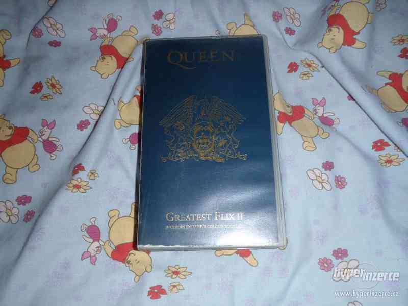VHS Queen Greatest Flix II + booklet - foto 1