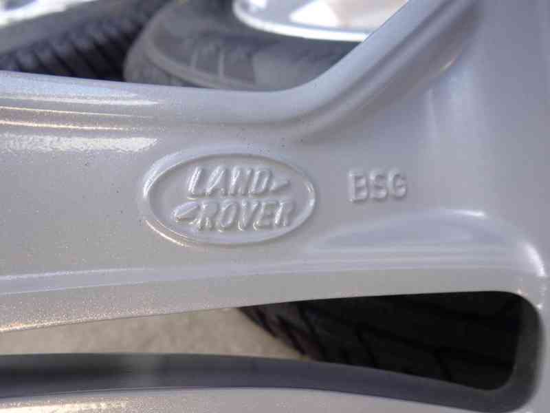 Land Rover Range Rover Evoque S nova zimna sada 235/60R18 - foto 7