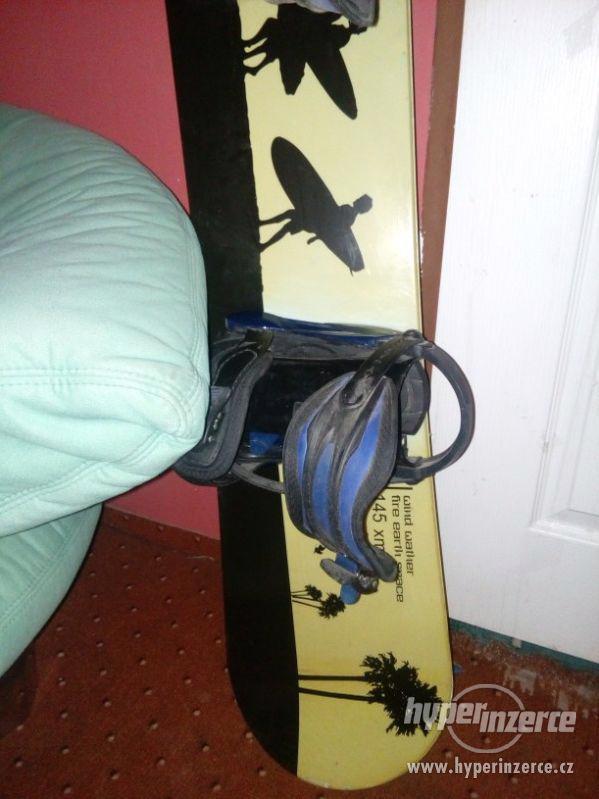 Damsky snowboard + obuv + helma - foto 3