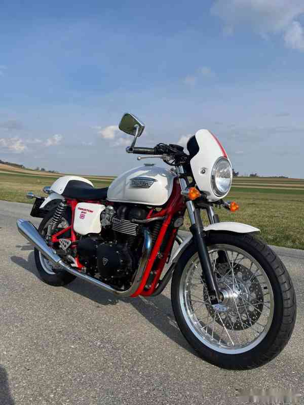 Triumph Thruxton 900 - foto 3
