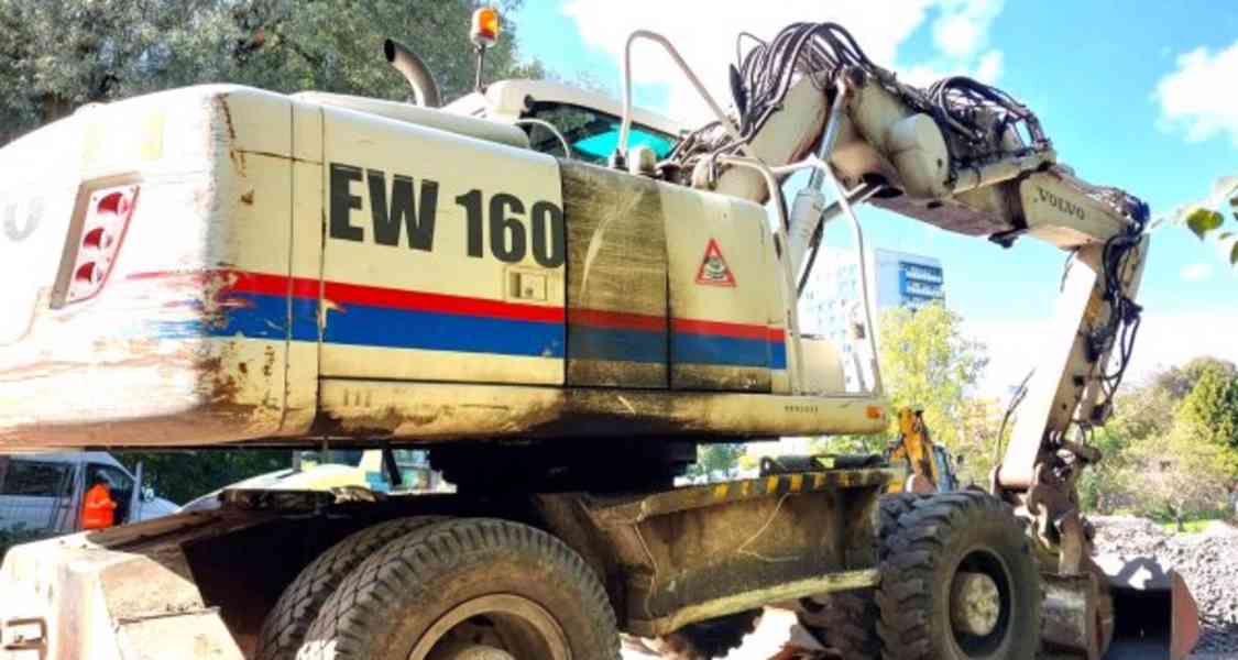 18t bagr offset opěry Volvo EW160C mimoosé rypadlo - foto 5