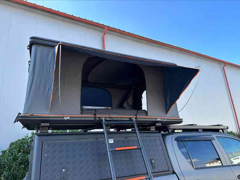 Střešní celohliníkový autostan Aroso Schwarzwald HIGHLINE! - foto 17